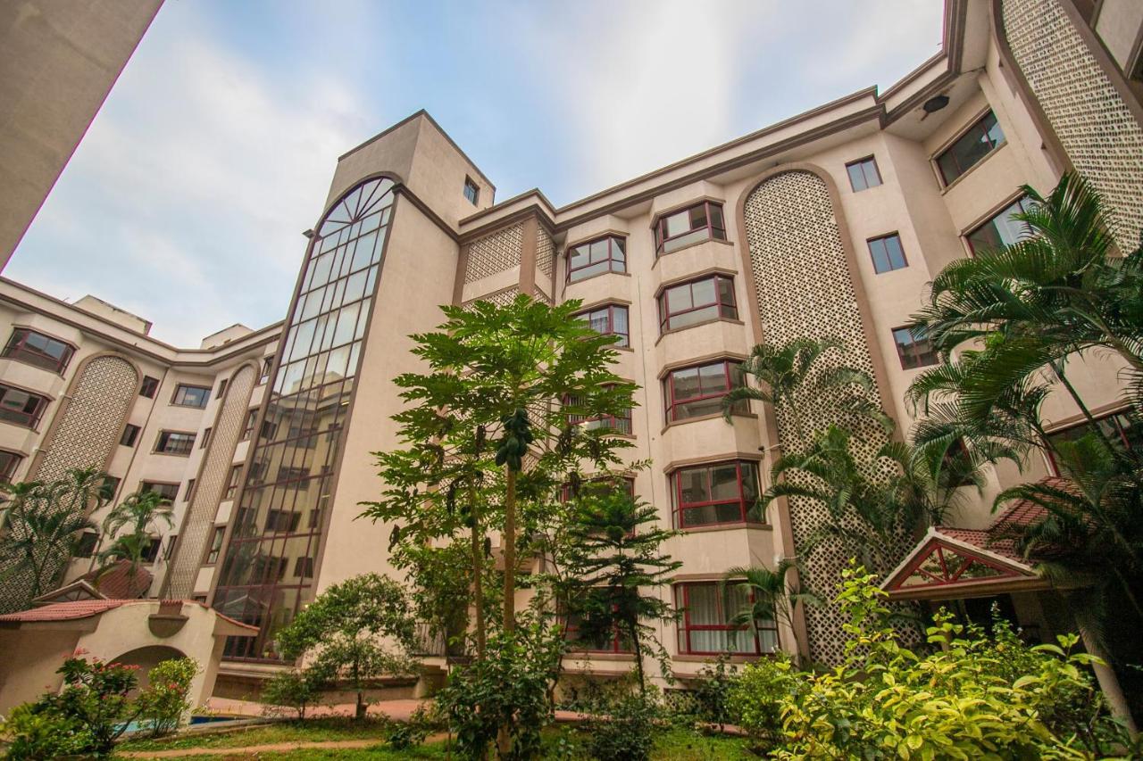 Collection O Premium Eden Au Lac Near Sri Someshwara Swami Temple Bangalore Exterior photo